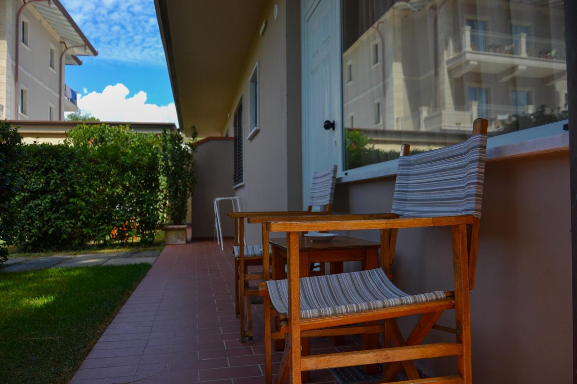 Hotel Villa Elsa Marina di Massa Bilik gambar